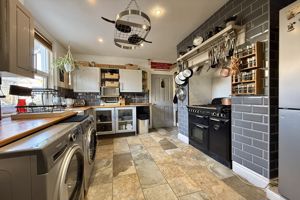 Kitchen- click for photo gallery